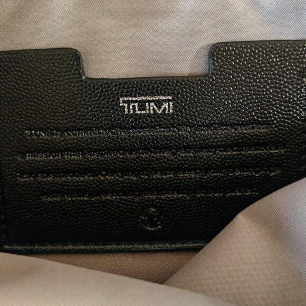 Tumi Backpack Preowned slightly used - Picture 9 of 10